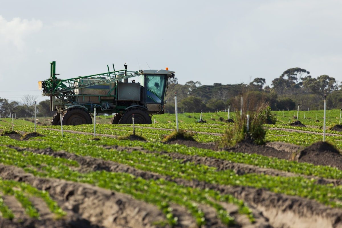 A global platform for weed control trials
